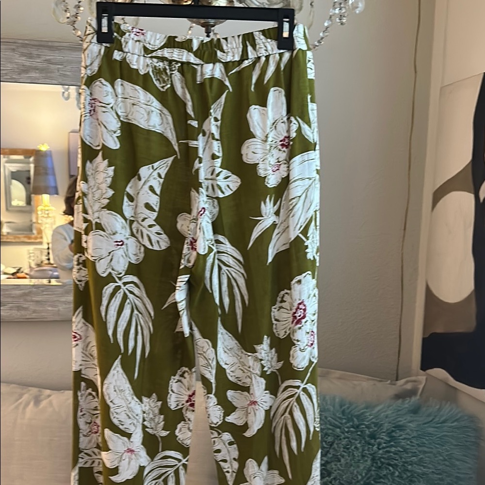 Zara Floral Green Pants - NWT - Picture 4 of 7